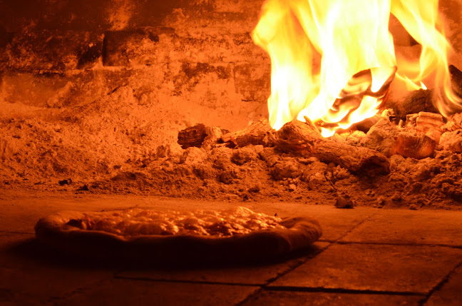 Opinii despre Plan B - Pizzeria Horno a Leña în D5700HOV - Gastronomía y hostelería