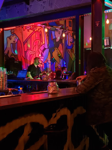 Opinii despre Madrid Bar în Bahía Blanca - Gastronomía y hostelería