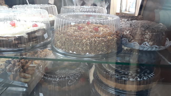 Opinii despre Panaderia y Confiteria la Nacion în Bahía Blanca - Gastronomía y hostelería