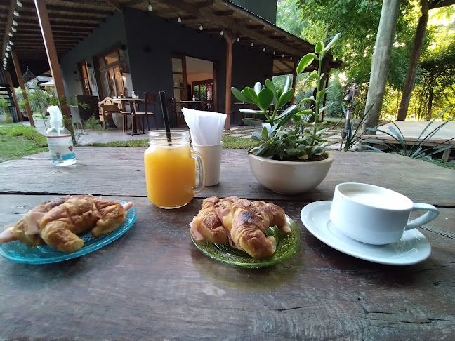 Opinii despre Esquina Chubut, Cafe Yapa în Villa Rosa - Gastronomía y hostelería