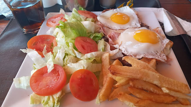 Av. Arturo Umberto Illia 787, X5152 Villa Carlos Paz, Córdoba