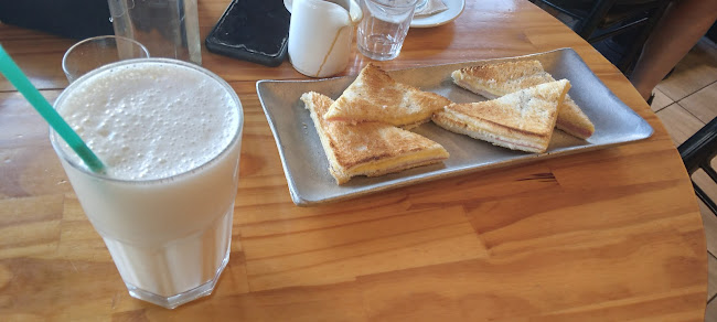 FGW Mar del Plata Buenos Aires AR, Av. Juan José Paso 3400-3302, B7602