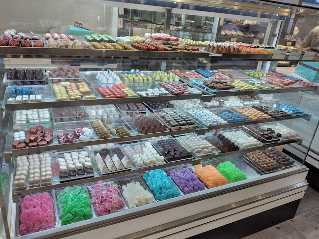 Panadería y Confiteria Marchelo - Olivos