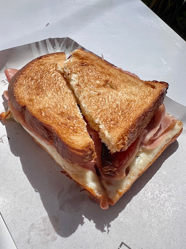 Juan Bautista de LaSalle 433, B1642 San Isidro, Provincia de Buenos Aires