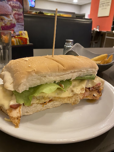 B1663NTV, Cnel. Charlone 1088, B1663NTU San Miguel, Provincia de Buenos Aires