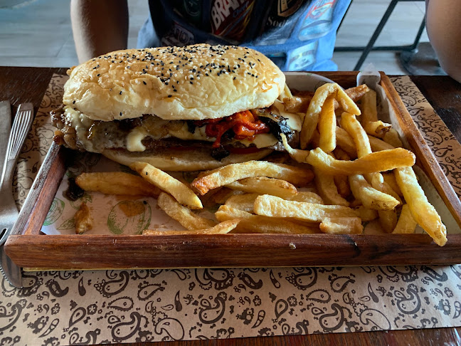 Comentarii opinii despre KIRA ROOFTOP