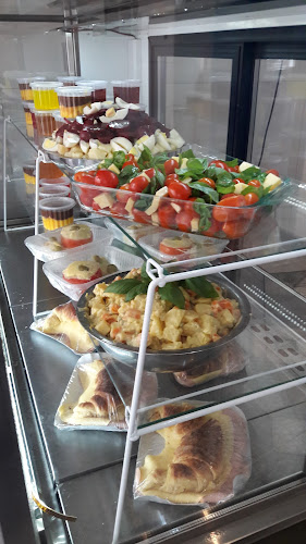 DZA, Charlone 745, B1870 Avellaneda, Provincia de Buenos Aires