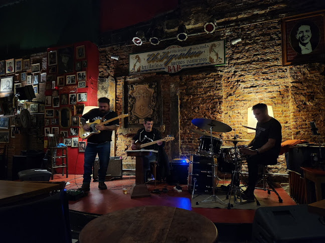 HNM, Chacabuco 3627, B7600 Mar del Plata, Provincia de Buenos Aires