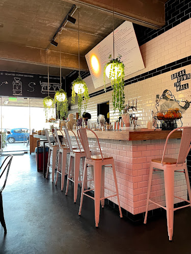 Sunday Coffee & Brunch - Pilar