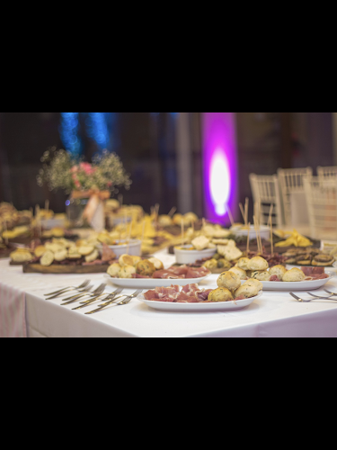 Opinii despre Catering Los Grillos de Santos de Domingo Quintero în San Juan - Gastronomía y hostelería