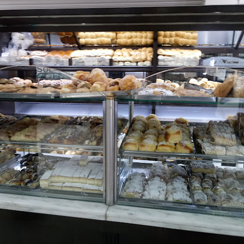 Opinii despre EL SOL PANADERIA - PASTELERÍA în Villa Libertad - Gastronomía y hostelería