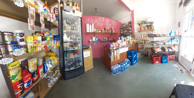 Opinii despre Heladeria y almacen Itati în Virrey del Pino - Gastronomía y hostelería