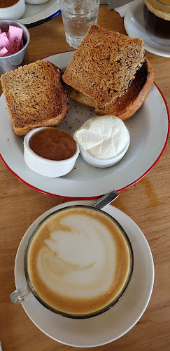 Adorado Cafe & Bar - Gastronomía y hostelería