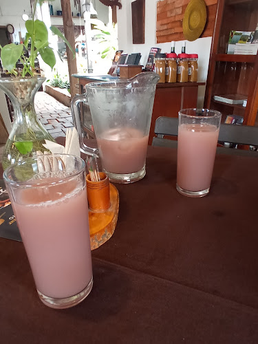 El Aljibe Comida Típica