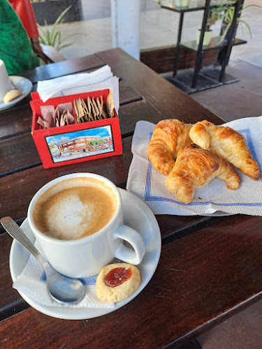 Av Independencia, Av. Colón 3202, B7600FYZ Mar del Plata, Provincia de Buenos Aires