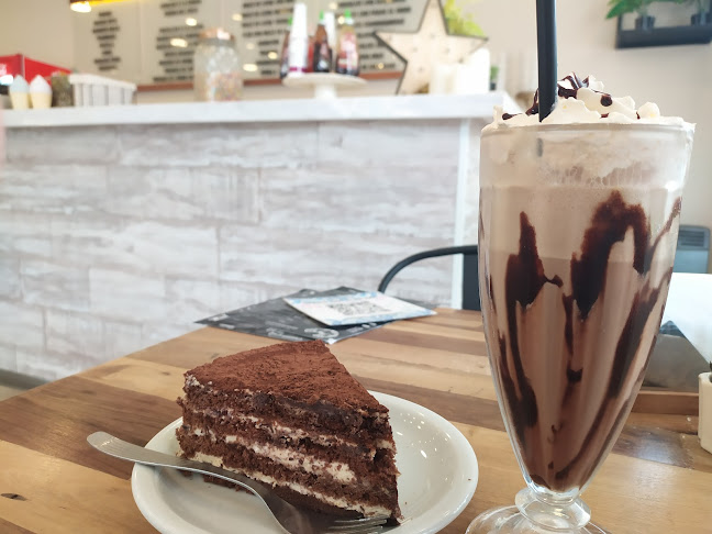 Calle 7 esquina 26, B6605 Navarro, Provincia de Buenos Aires