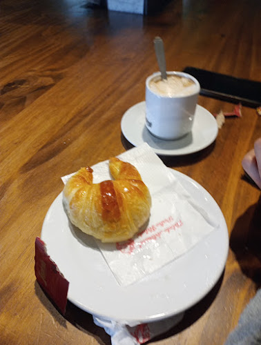 Opinii despre Orly Heladería and Cafetería în AAF - Gastronomía y hostelería