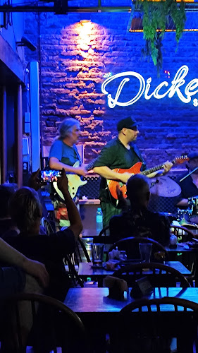 Comentarii opinii despre Dickens Pub