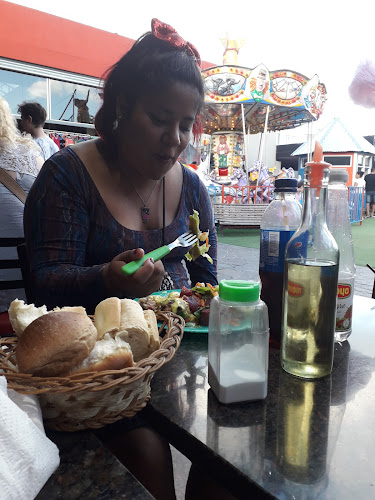 La Fonda del Pola, Galería La Dulce Cita, Moreno. - Gastronomía y hostelería