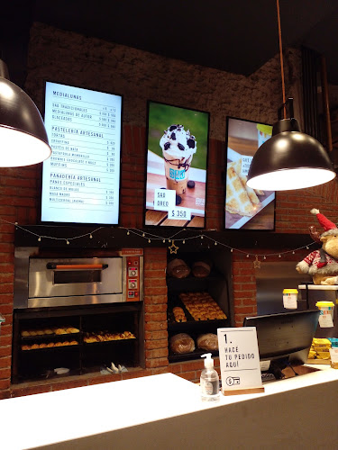 SÃO Medialunas y Café