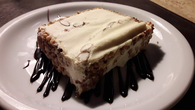 Opinii despre Pavarotti Restaurante Bodega în Bahía Blanca - Gastronomía y hostelería