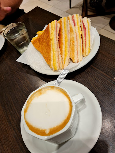 Comentarii opinii despre La Boston Confitería