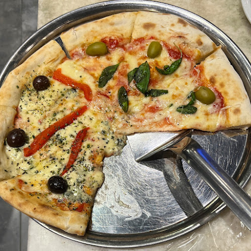 Nápoles Pizzas y Café - Gastronomía y hostelería