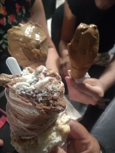 Mirage Casa de Helados - Gastronomía y hostelería