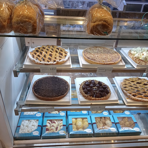 Comentarii opinii despre Panadería y Confiteria Marchelo