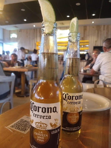 Flora Sunset Bar. - Rosario