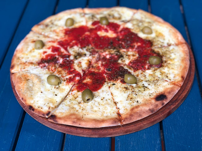 Cala Pizza y Bar Santa Bárbara