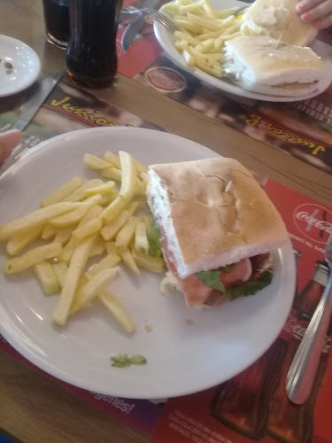 Av. Rivadavia 502, U9002 Comodoro Rivadavia, Chubut