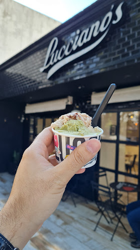 Martínez Buenos Aires AR, Av. del Libertador 14141, B1640 AOM