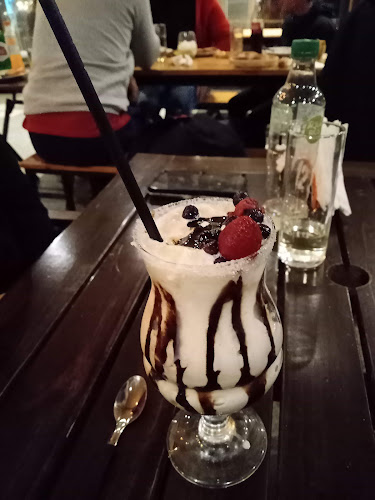 Madero - Gastronomía y hostelería