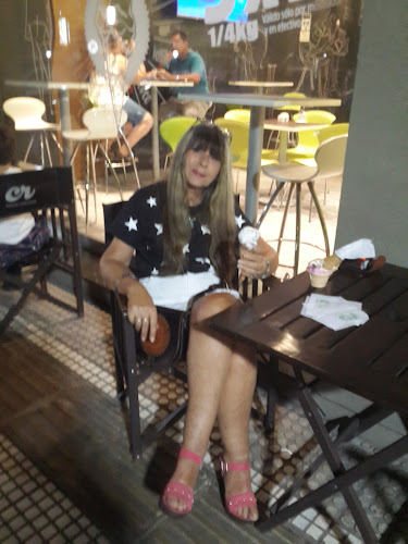 Comentarii opinii despre CR helados & café