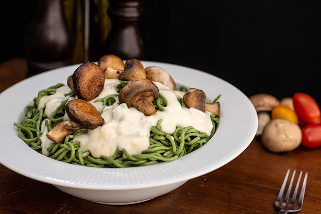 Comotti Crisóstomo - Pastas Pizzas y Postres