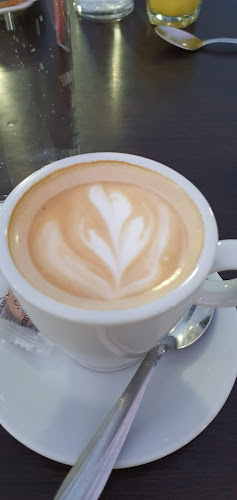 Heladería y Cafetería Di Roma Acceso - San Juan