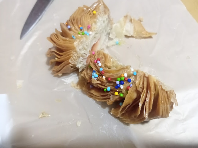 Panadería y Confitería Avenida - Gastronomía y hostelería