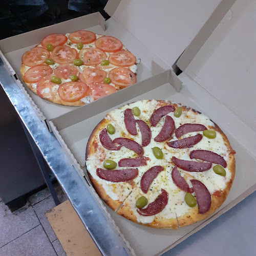 Pizzas Empanadas Zeus Pizzeria Hamburguesas - Gastronomía y hostelería