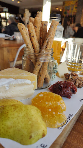 López May, Pulpería - Gastronomía y hostelería