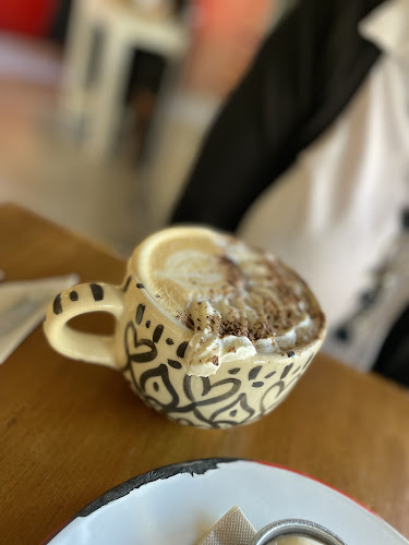 Opinii despre Casamonte în Bahía Blanca - Gastronomía y hostelería