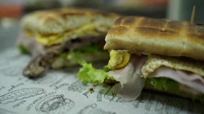 Av. 9 de Julio 1317, H3500 Resistencia, Chaco