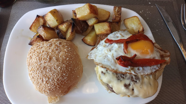 La Oficina Cafe Resto - Necochea