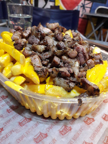 Sarmiento 1553, M5513 Maipú, Mendoza