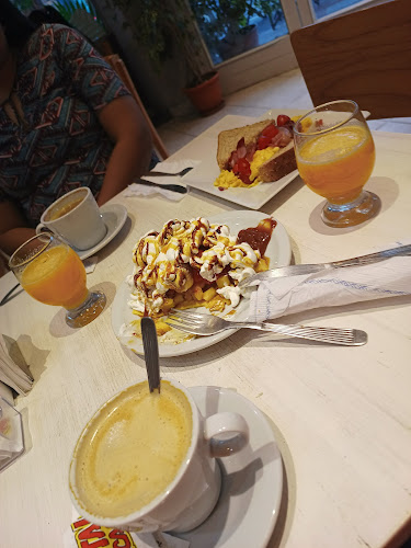 Bartolomé Mitre 901, A4400 EHS, Salta