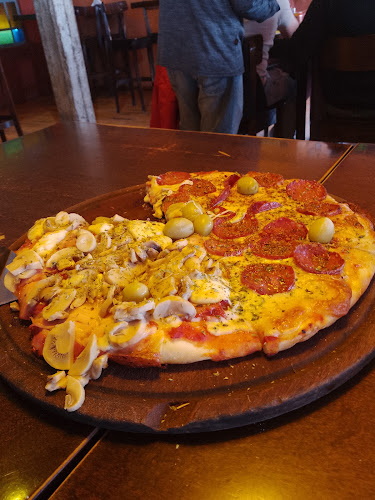 Opinii despre Pizzeria - Delivery de Pizzas - Lizard Cafe în Puerto Madryn - Gastronomía y hostelería