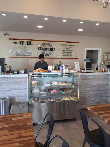 Opinii despre Cuando Quieras Heladería & Cafe în Navarro - Gastronomía y hostelería