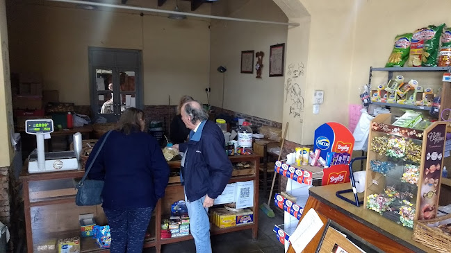 Comentarii opinii despre Panaderia La Moderna Azcuenaga