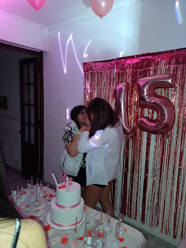 Opinii despre Panaderia - Confiteria la Tropilla Comidas Para Llevar în La Plata - Gastronomía y hostelería