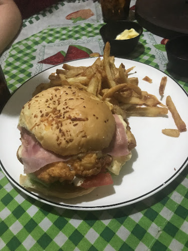 Charcas 2342, C1663 Cdad. Autónoma de Buenos Aires